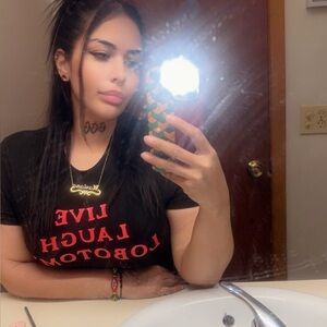 Meet your Posher, Luzmariana